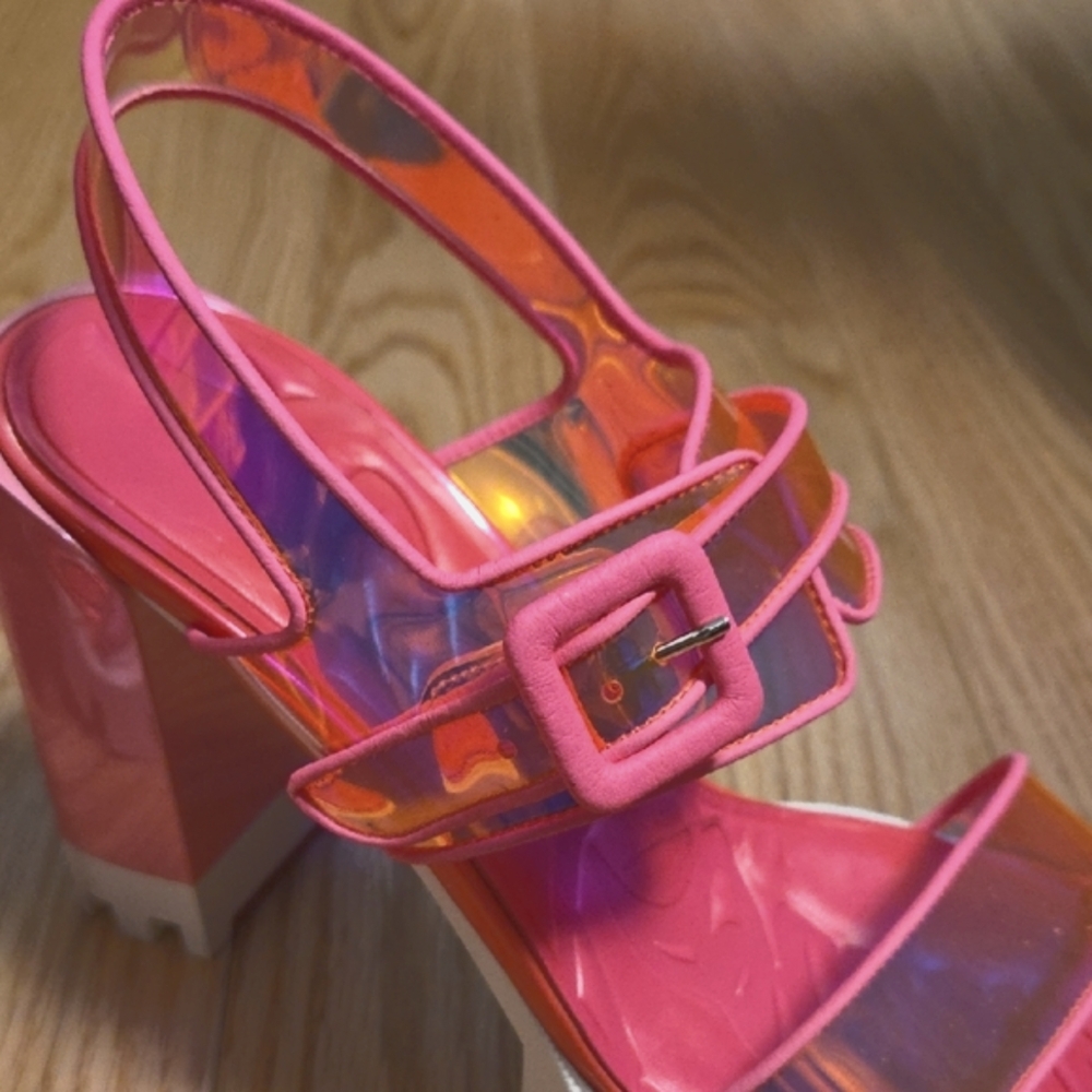 Christian Louis Vuitton, Pink Heels with Iridescent Straps - Picture 6 of 10